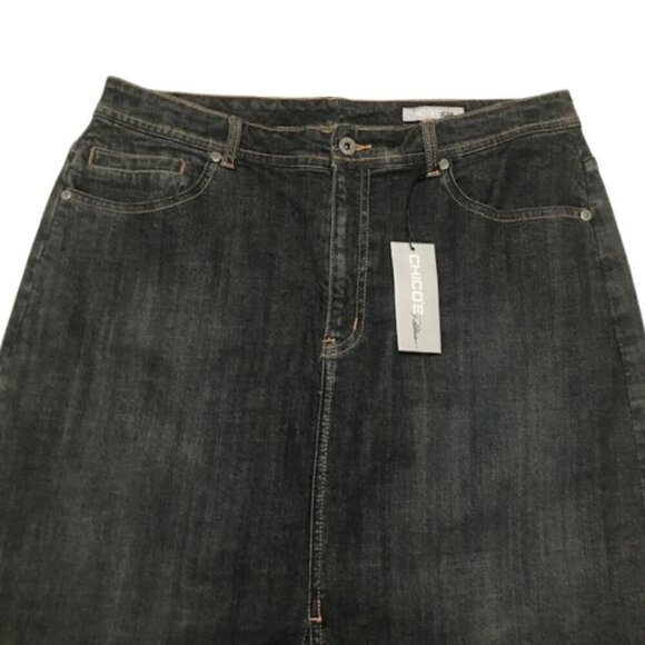 NWT Women's Chico's Platinum Denim Straight Dark Wash Skirt Size 2.5 (14) - Picture 2 of 9